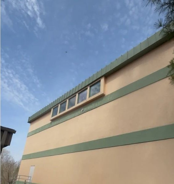Commercial Building Washing Portage MI after cleaning by Swift Power & Soft Washing