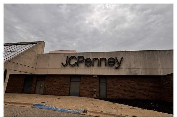 Commercial Building Washing Portage Mi October 2026 2 before cleaning