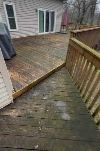 Deck Cleaning Kalamazoo MI before cleaning