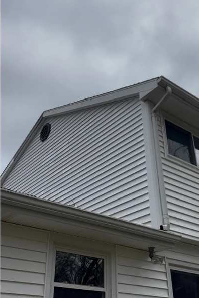 House Soft Washing Services Kalamazoo MI after cleaning by Swift Power & Soft Washing
